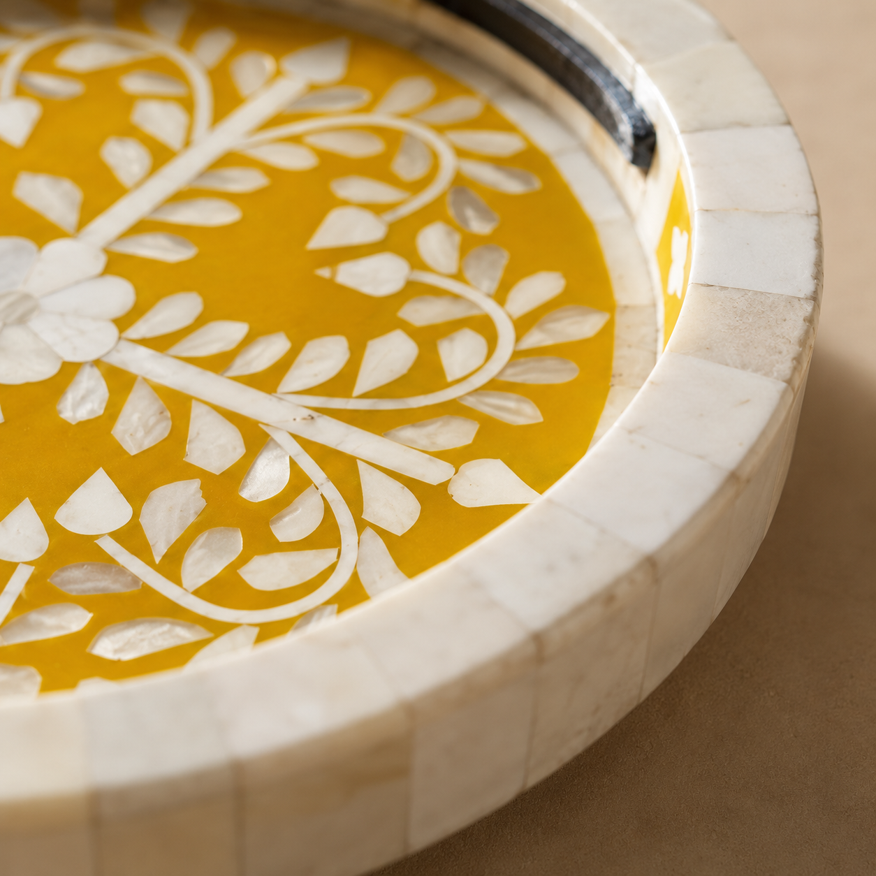 Bandeja Bone Inlay Hecha a Mano en India · Bone Inlay · India · Kalathia